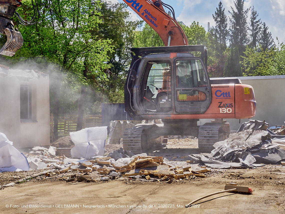 10.05.2022 - Baustelle am Haus für Kinder in Neuperlach